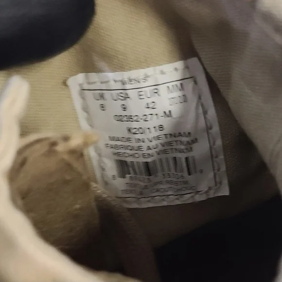 New in box Palladium Men's Boots Sz 9, Beige and Tan - Picture 2 of 9